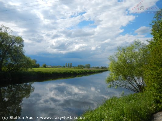 Über den Hegaublick an den Riedsee